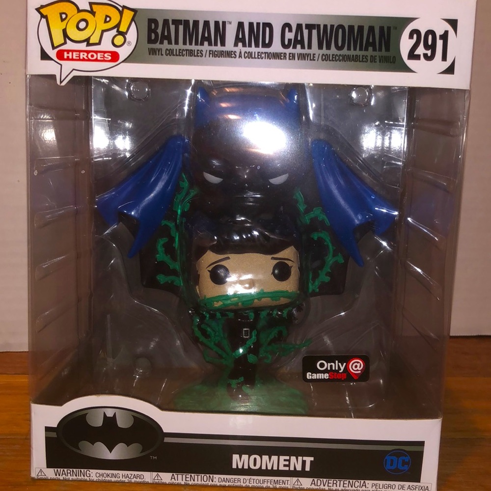 Batman and cat woman funko pop